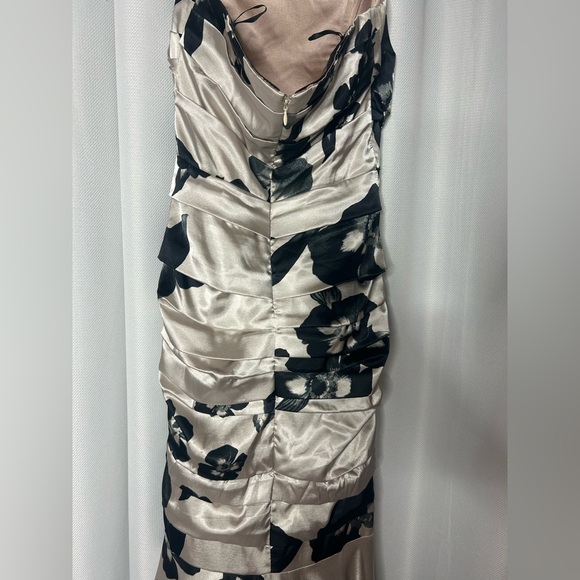 Le Chateau Floral Mermaid Gown - Picture 12 of 14